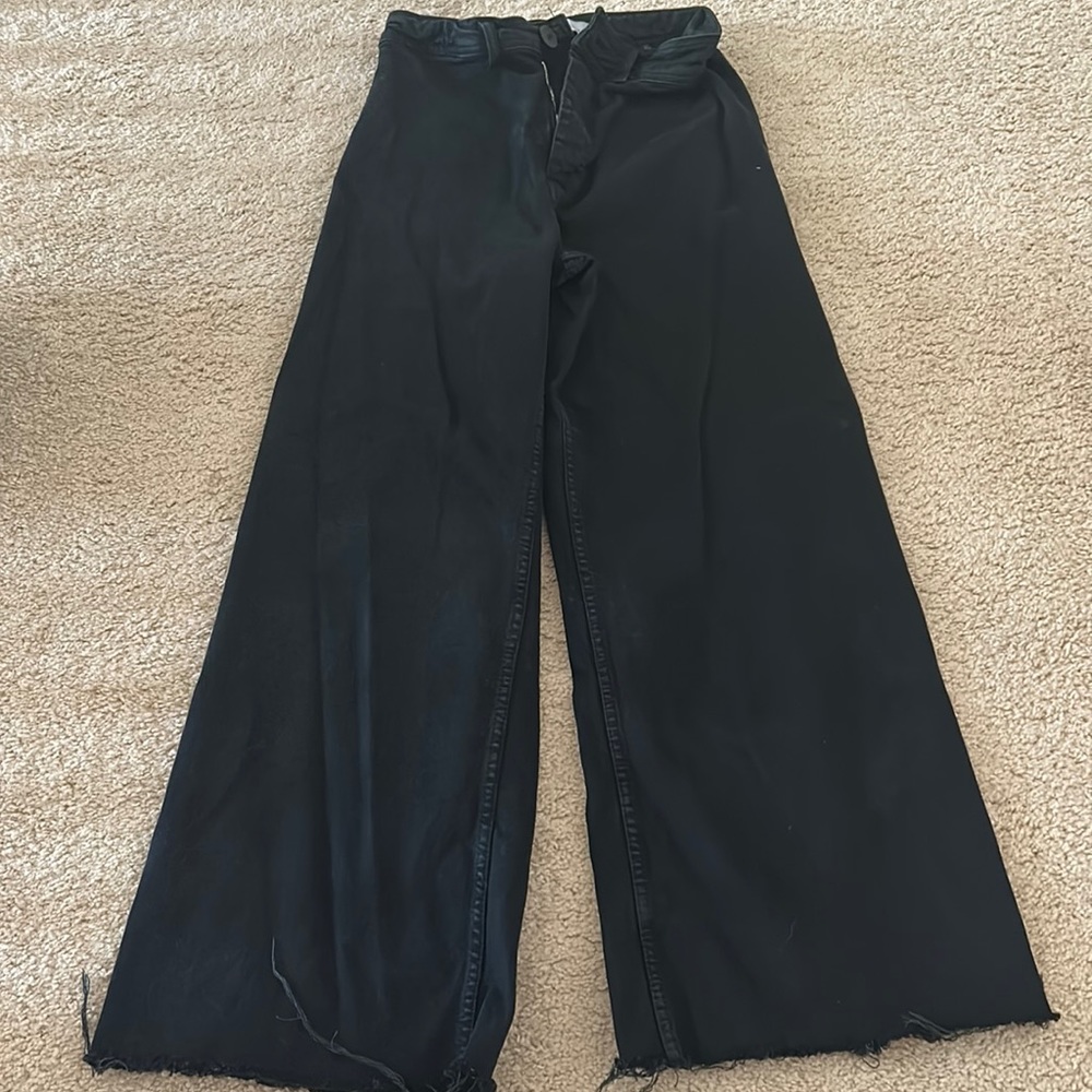 Black Zara jeans